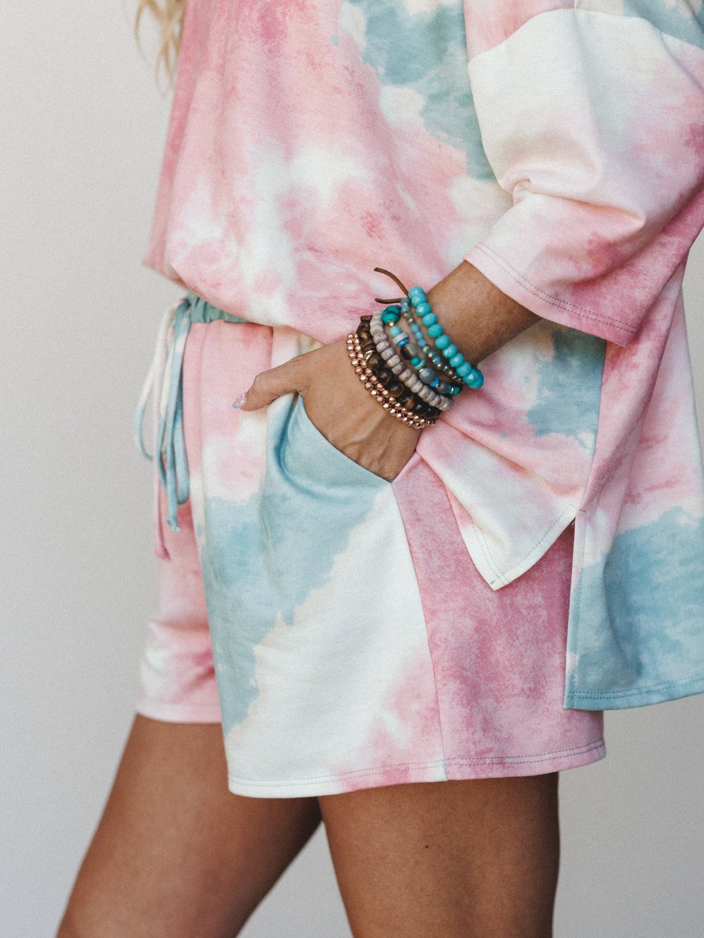 The Nest On The Daily Oversized Slit Shorts - Tie Dye