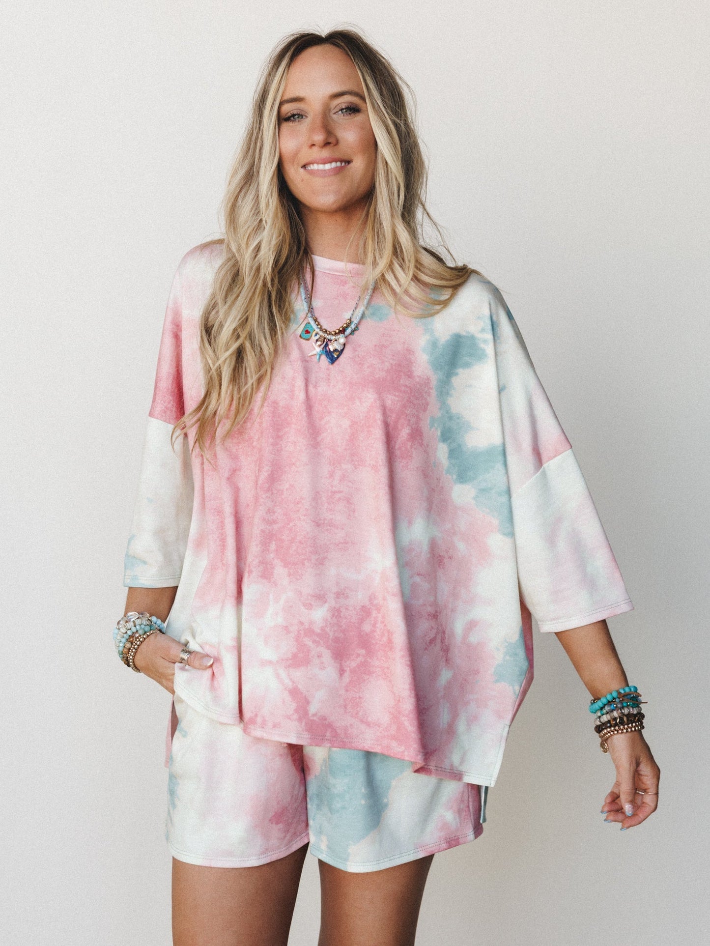 The Nest On The Daily Oversized Slit Shorts - Tie Dye